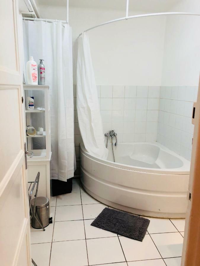 Chambres Loft Partage Centre Toulon Exterior foto